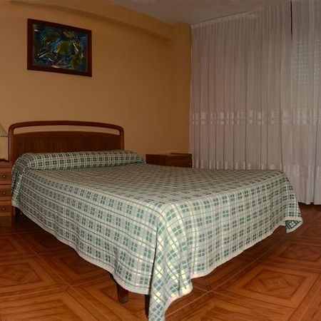 Hostal Baviera Pesués Exterior foto